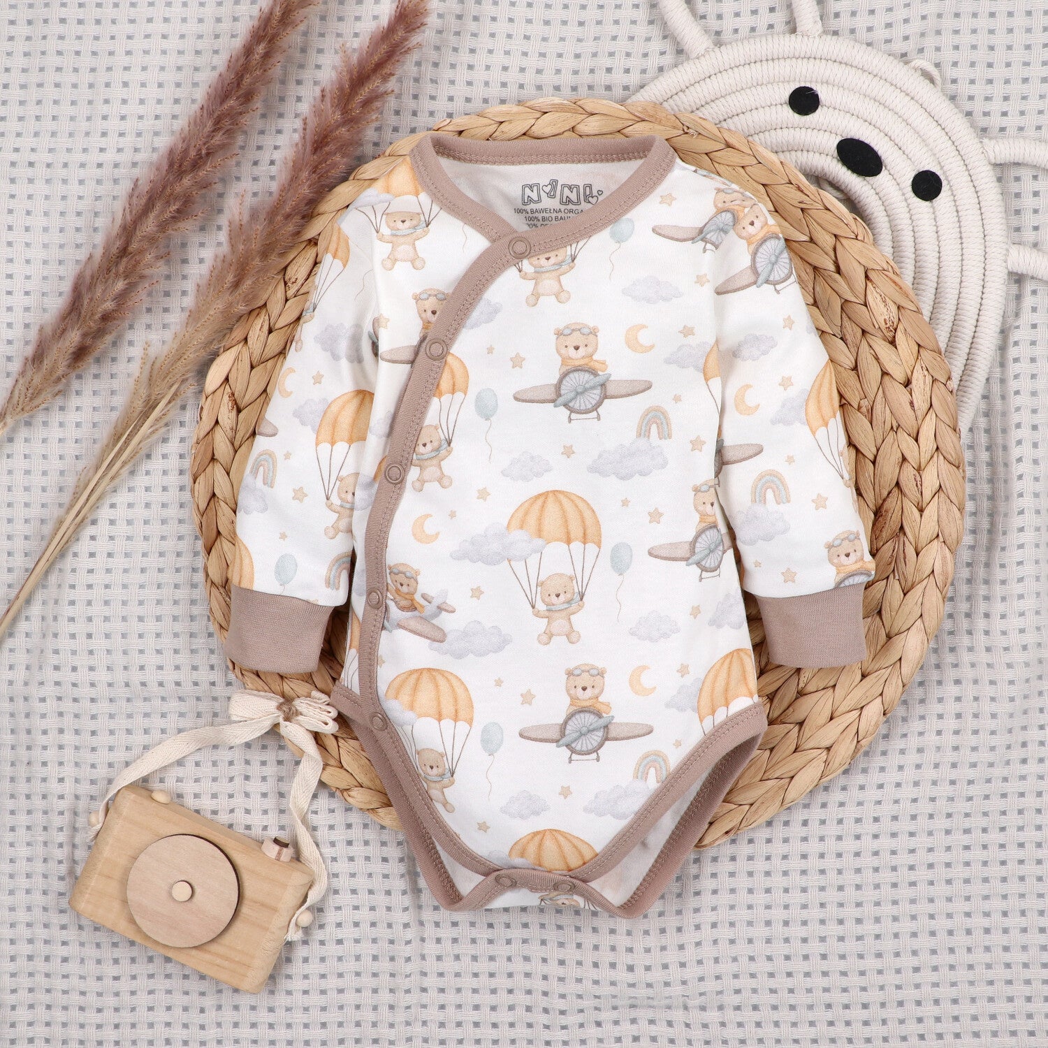 Conjunto Bebé SKY JOURNEY Body + Mameluco + Gorro OEKO-TEX